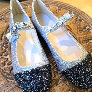Glitter Silver/Black with Silver Chain & Pearl Closure Strap Ballet Flats, New!